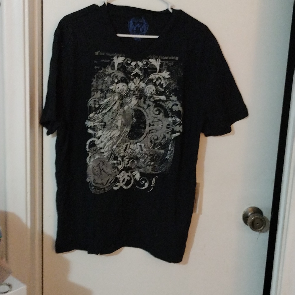 Brand new Calvin Klein large original v-neck men's Tee